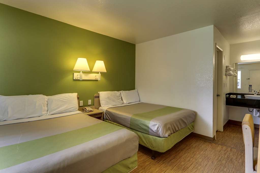 motel 6 port allen la baton rouge