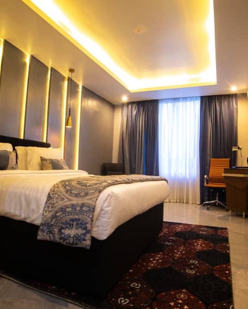 gorgeous shortlet apartment lekki