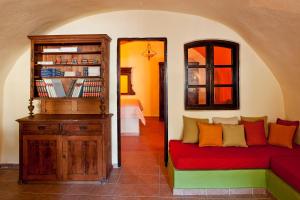 lava suites and lounge