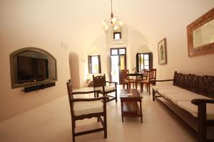lava suites and lounge