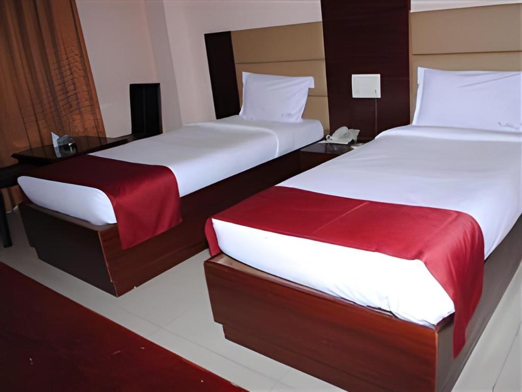 hotel grandeur