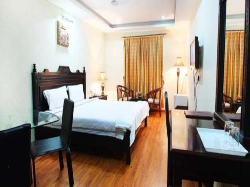 hotel grandeur