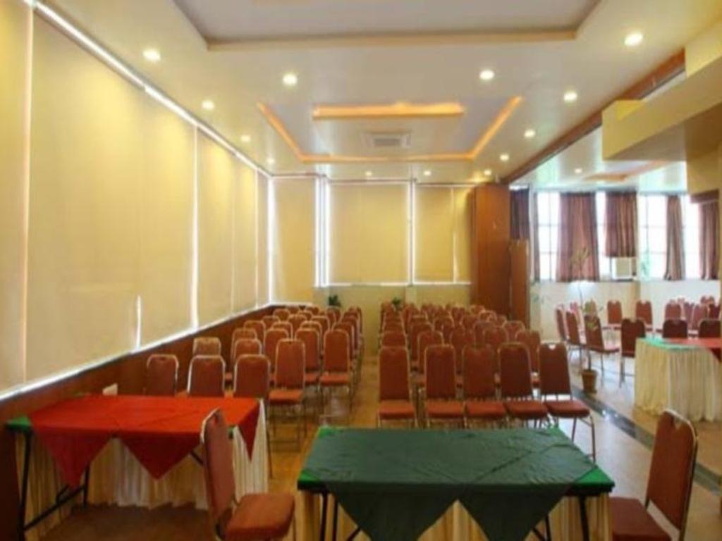 hotel grandeur