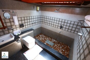 kondai lip backwater heritage resort