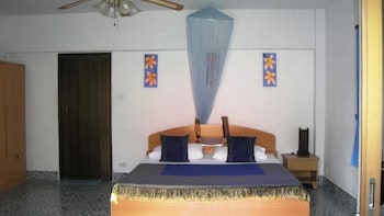 D&K Smiley Phuket Resort,Karon>>Chalong Bay,2 star