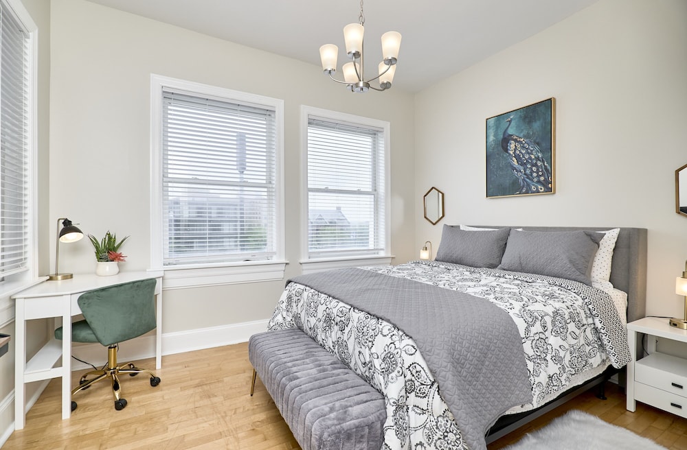 white house at grand central