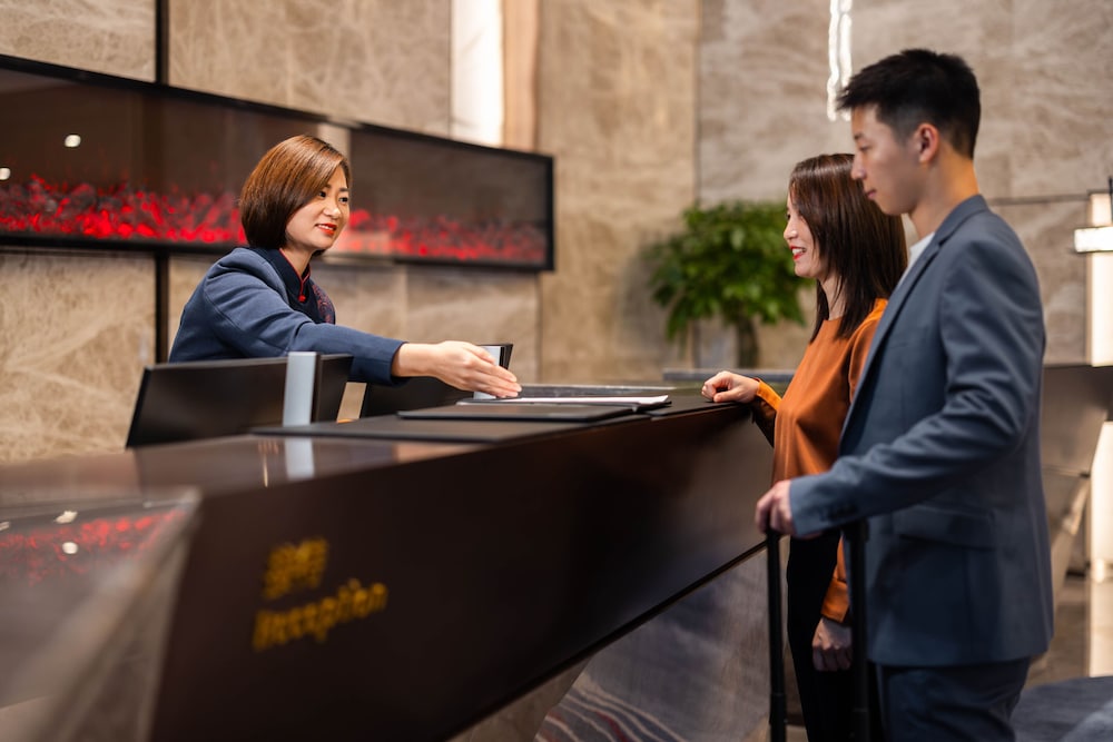 grand mercure yichang waitan