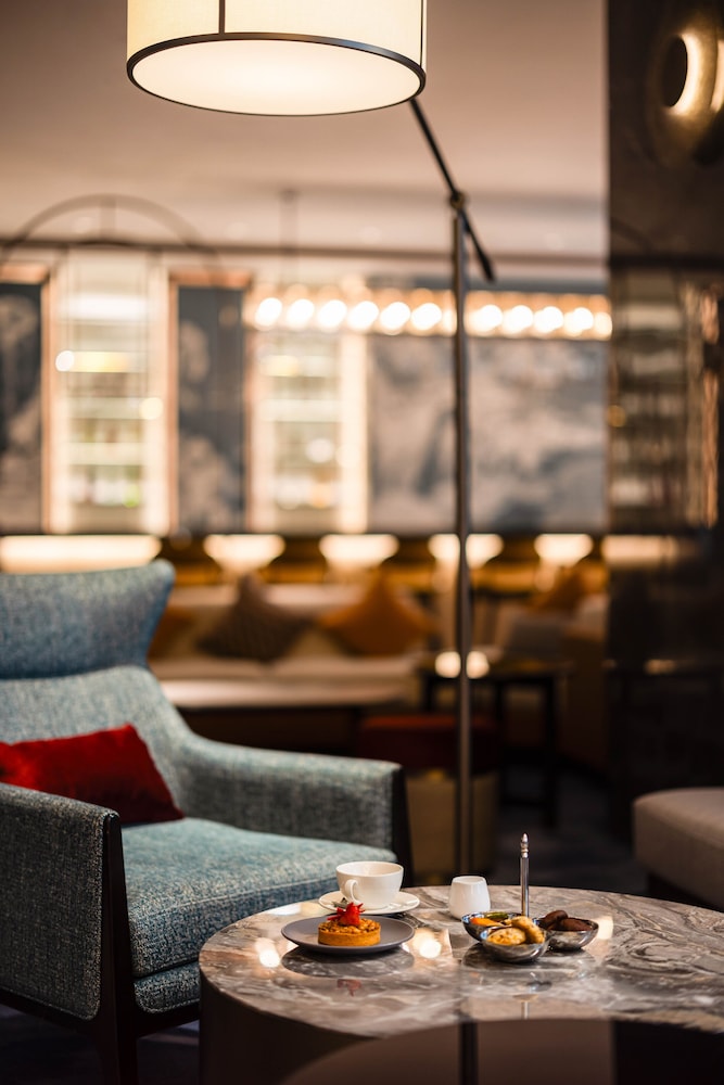 grand mercure yichang waitan