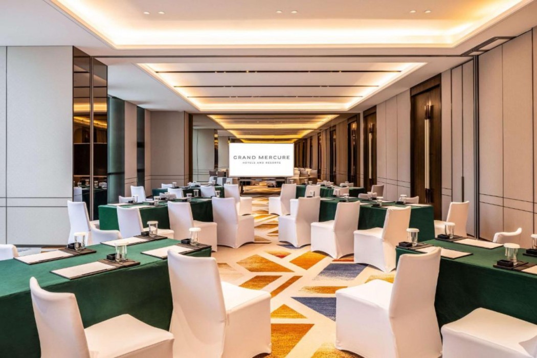 grand mercure yichang waitan