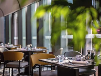 grand mercure yichang waitan