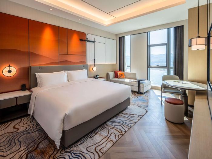 grand mercure yichang waitan