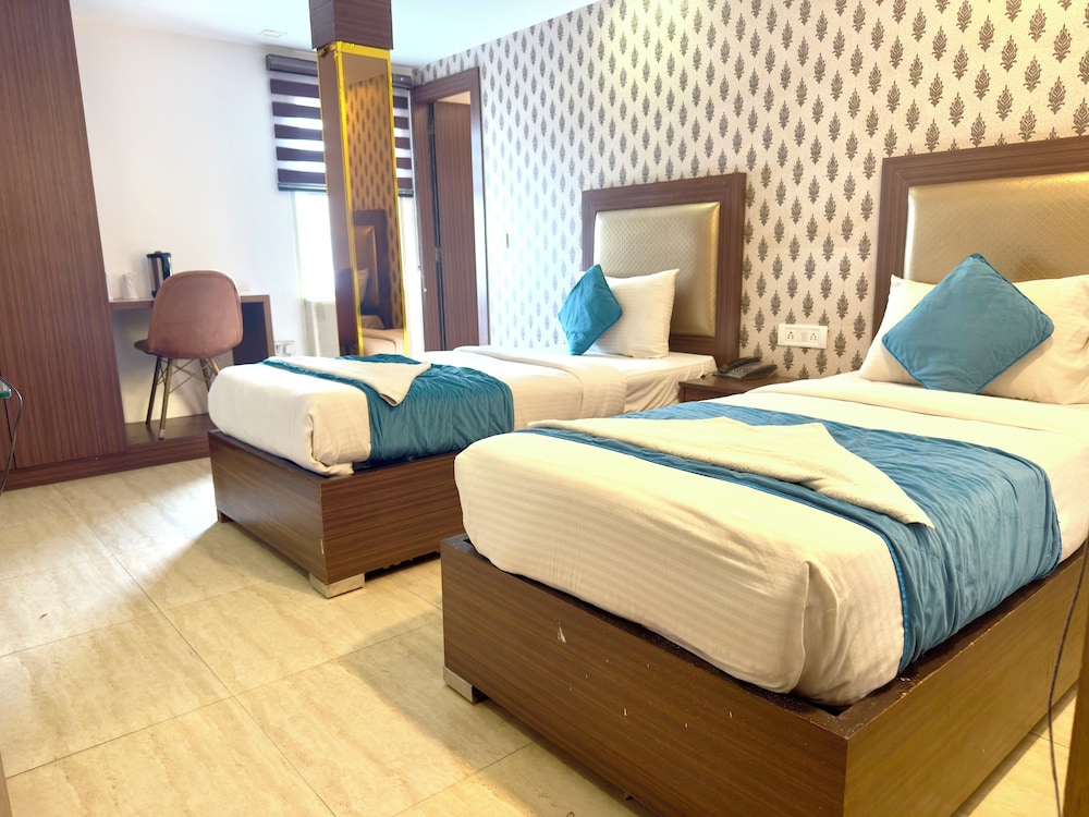 hotel pawan plaza