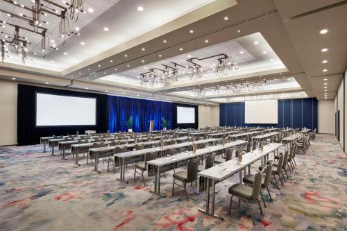 the lofton hotel tapestry collection by hilton