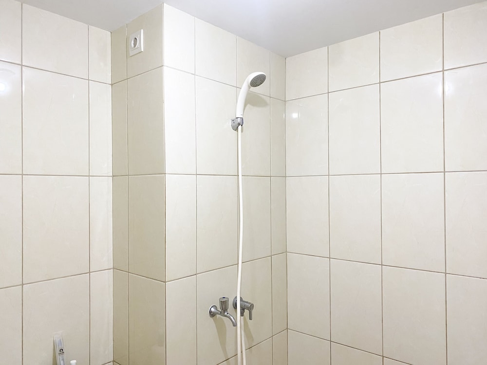 great deal studio at springlake summarecon bekasi apartment