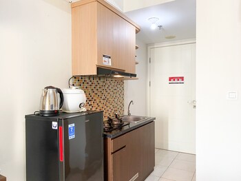 great deal studio at springlake summarecon bekasi apartment