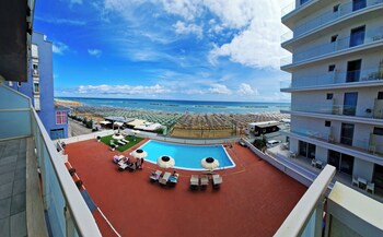Hotel Embassy Pesaro,Marche>>Ancona,3 star