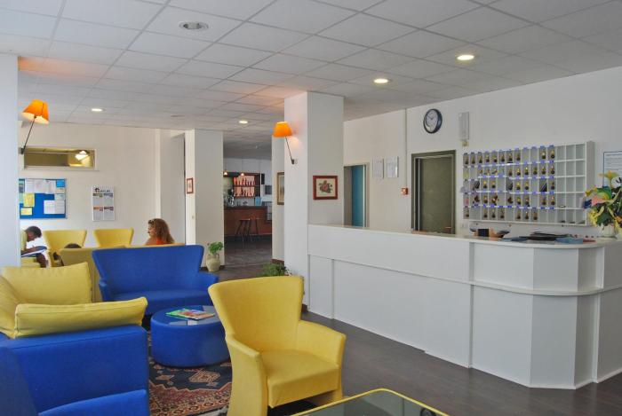 hotel embassy pesaro