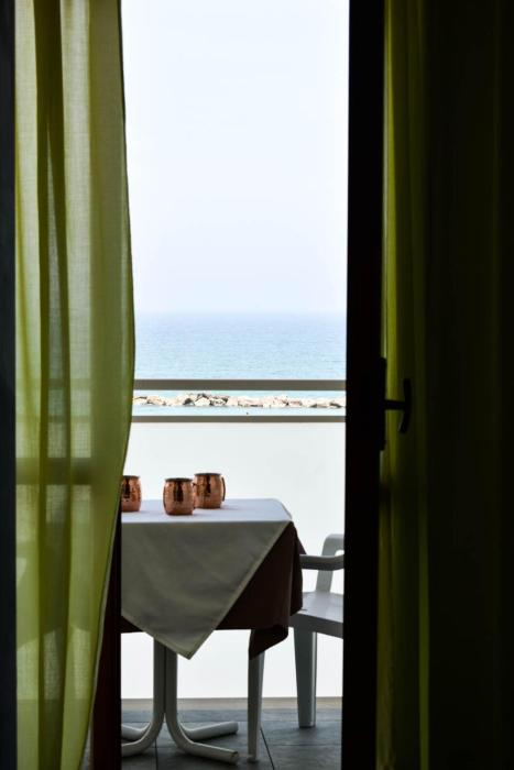 hotel embassy pesaro