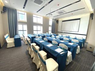 atour hotel guangzhou south high speed railway station