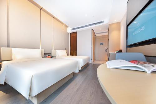 atour hotel guangzhou south high speed railway station