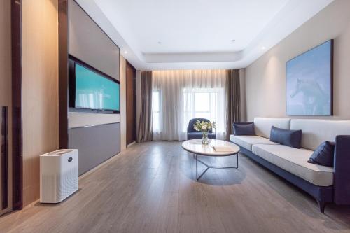 atour hotel guangzhou south high speed railway station