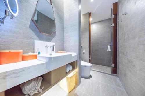 atour hotel guangzhou south high speed railway station
