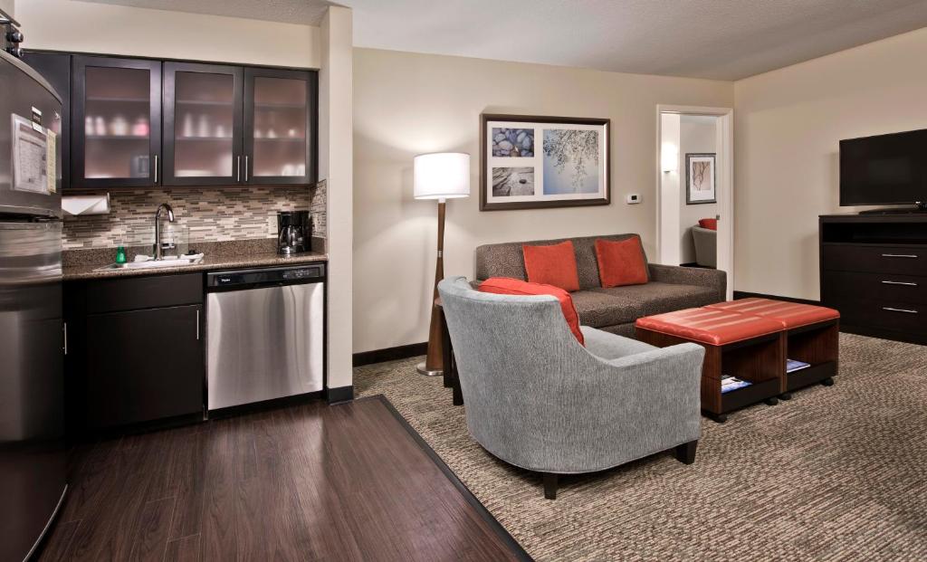 staybridge suites charlotte ballantyne by ihg