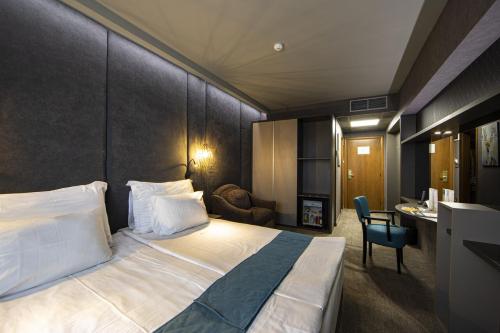 ezeretz spa hotel
