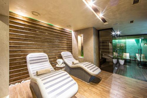 ezeretz spa hotel