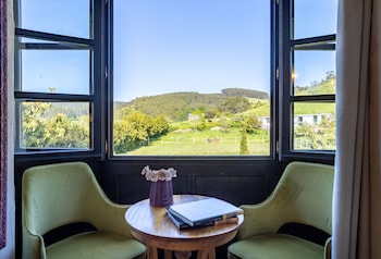 Casona Las Cinco Calderas,Bareyo>>Ajo,4 star