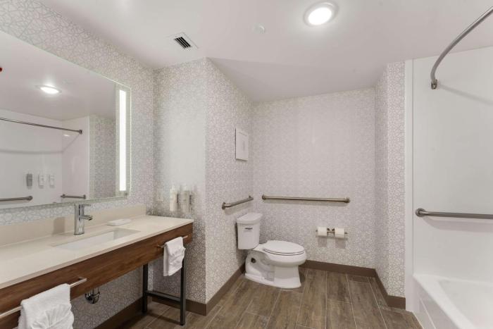 hampton inn milford