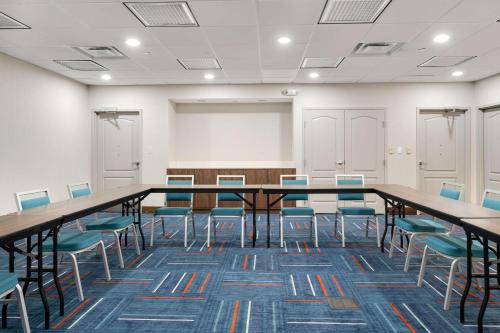 hampton inn milford
