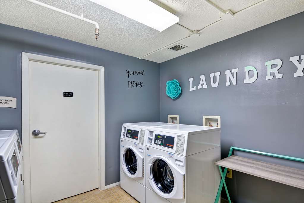 quality inn and suites heritage park