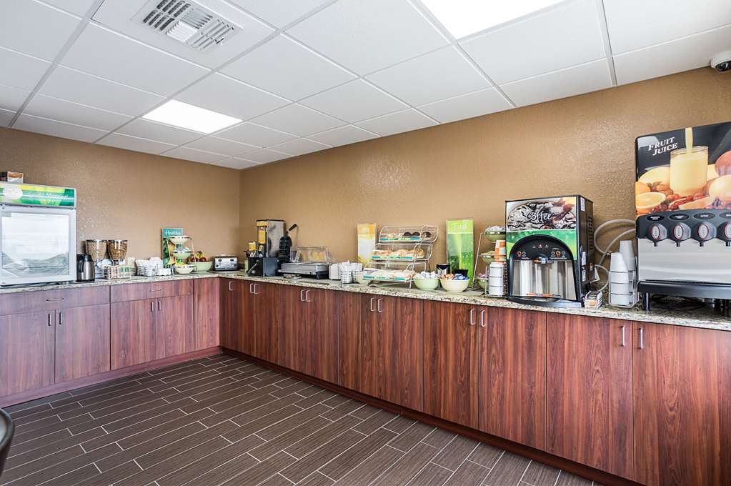 quality inn and suites heritage park