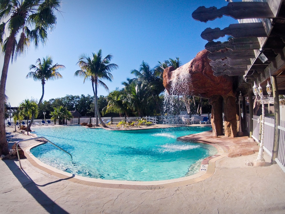 coconut cove resort and marina