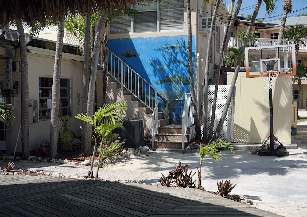 coconut cove resort and marina