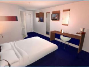 travelodge london ealing