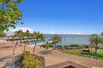 seascape resort and marina