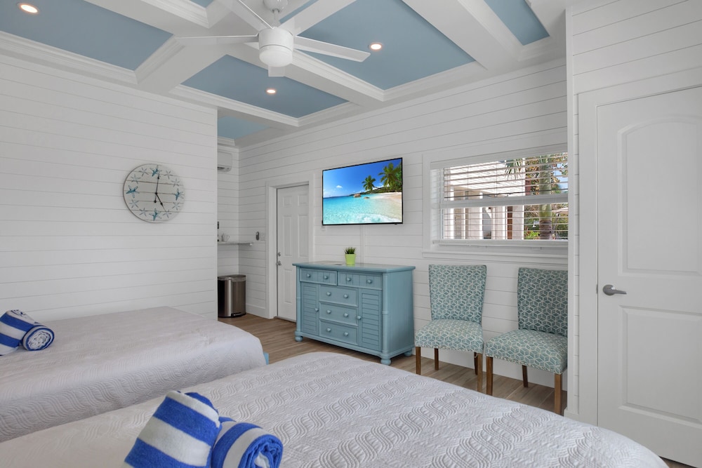 seascape resort and marina