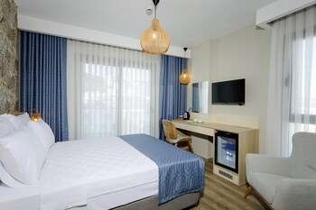 gulluk elegance otel