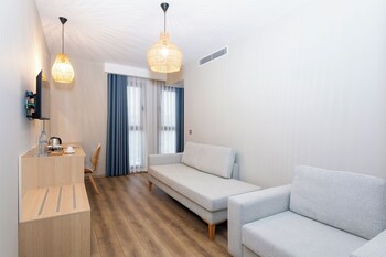 gulluk elegance otel