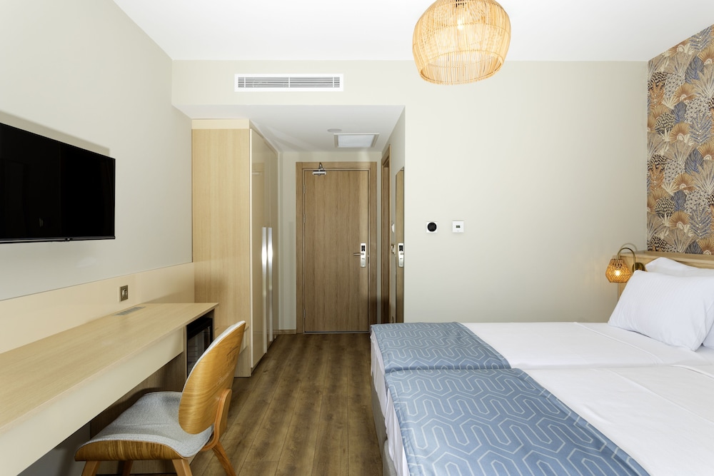 gulluk elegance otel