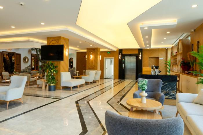 gulluk elegance otel
