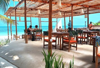 ha beach hotel zanzibar