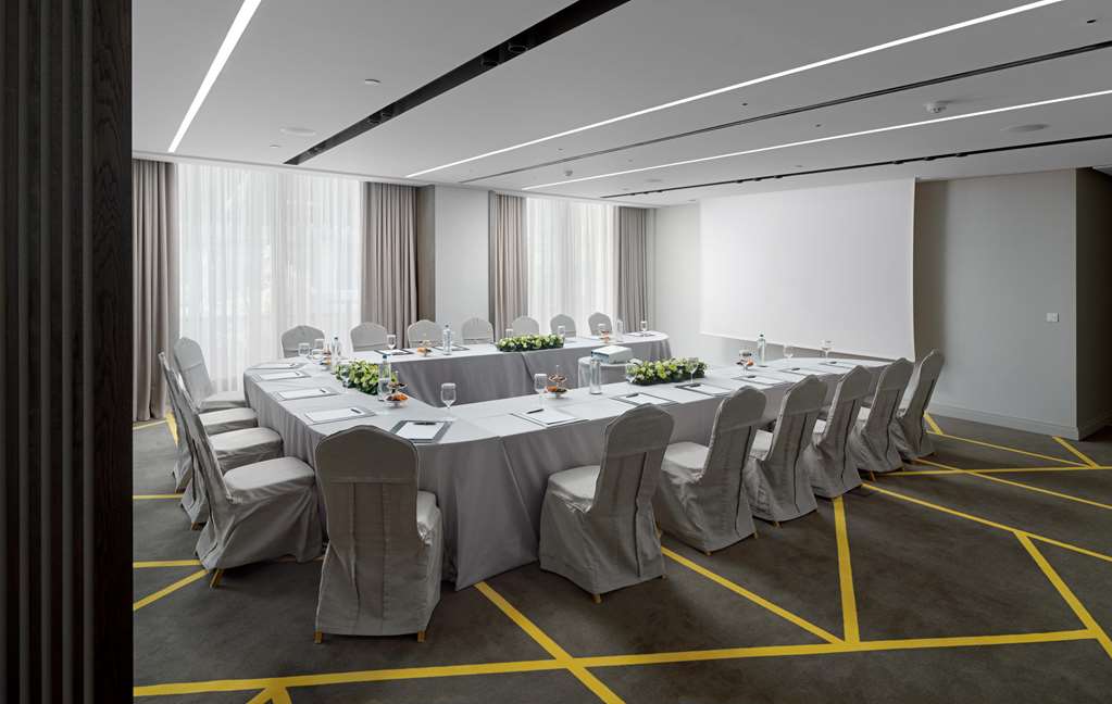 njv athens plaza hotel