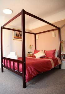 Deincourt Hotel,Near National Civil War Centre,3 star