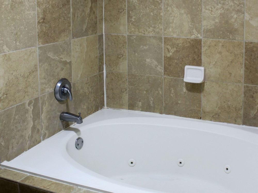 quality inn athens i 65 huntsville area west