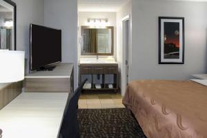 quality inn athens i 65 huntsville area west
