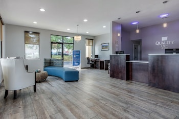 Quality Inn Athens I-65 / Huntsville Area West,Decatur>>Athens,3 star