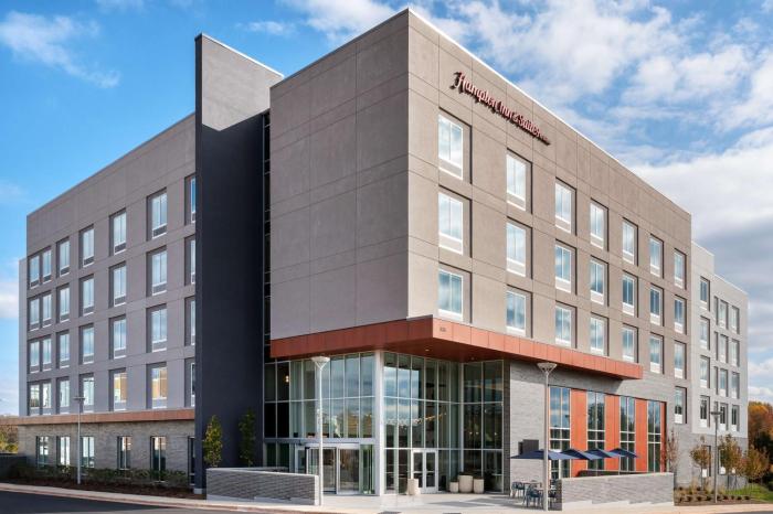 hampton inn and suites pittsboro